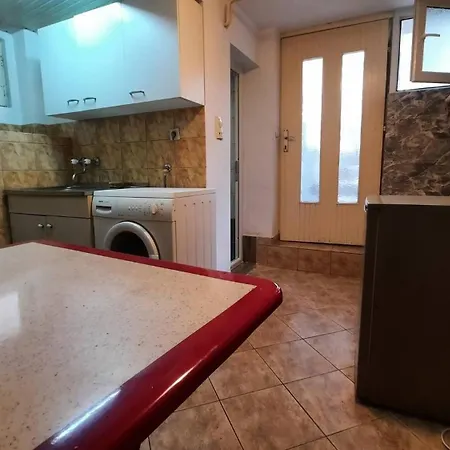 33 Skopjee Apartament *